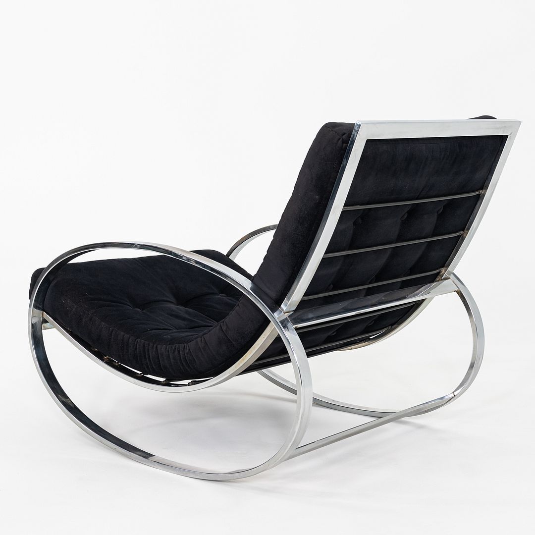 Ellipse Lounge Chair and Ottoman
