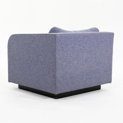 CH.86P Tuxedo Lounge Chair