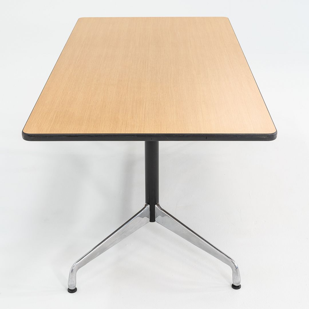 Segmented Conference Table, Model ET143