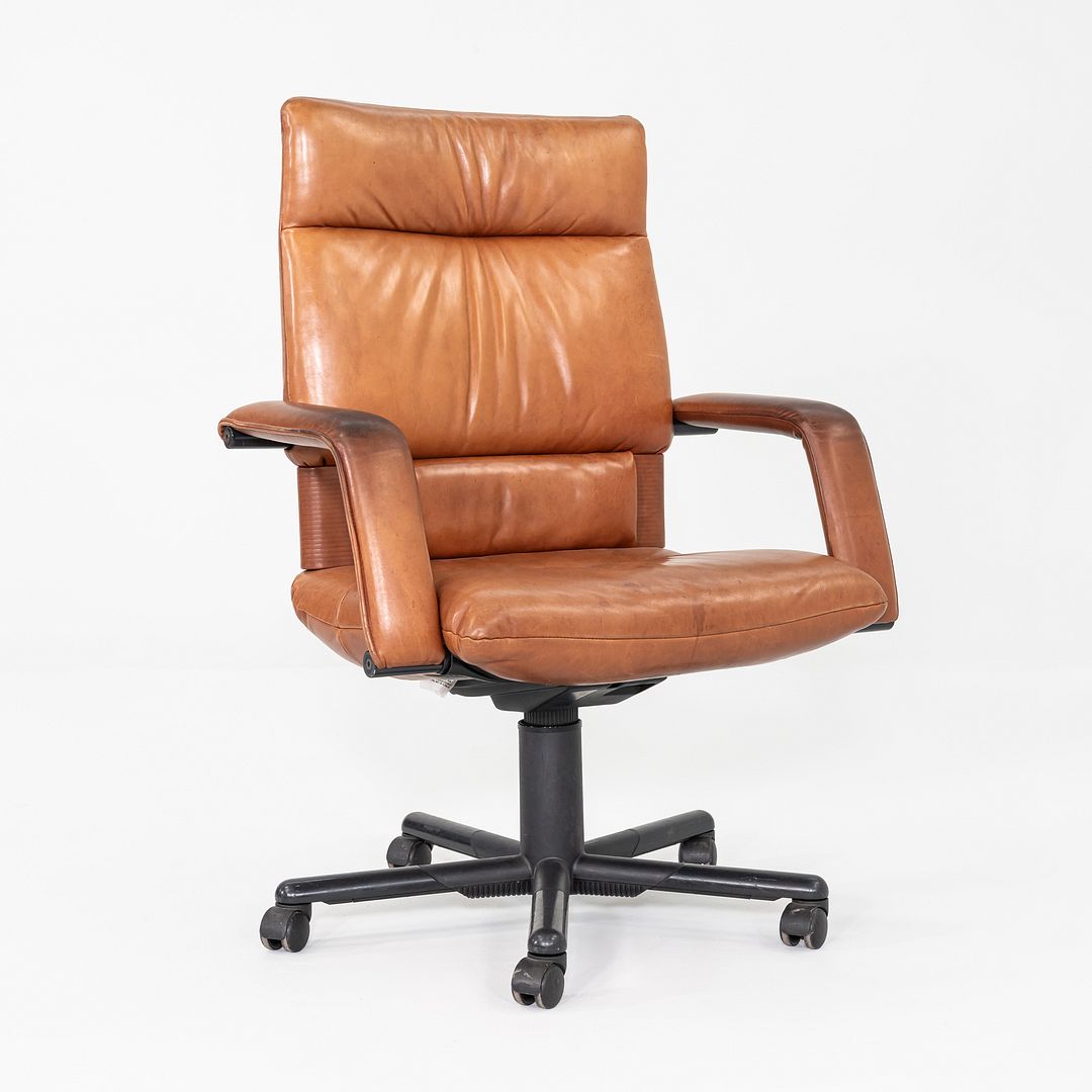 Figura Desk Chair