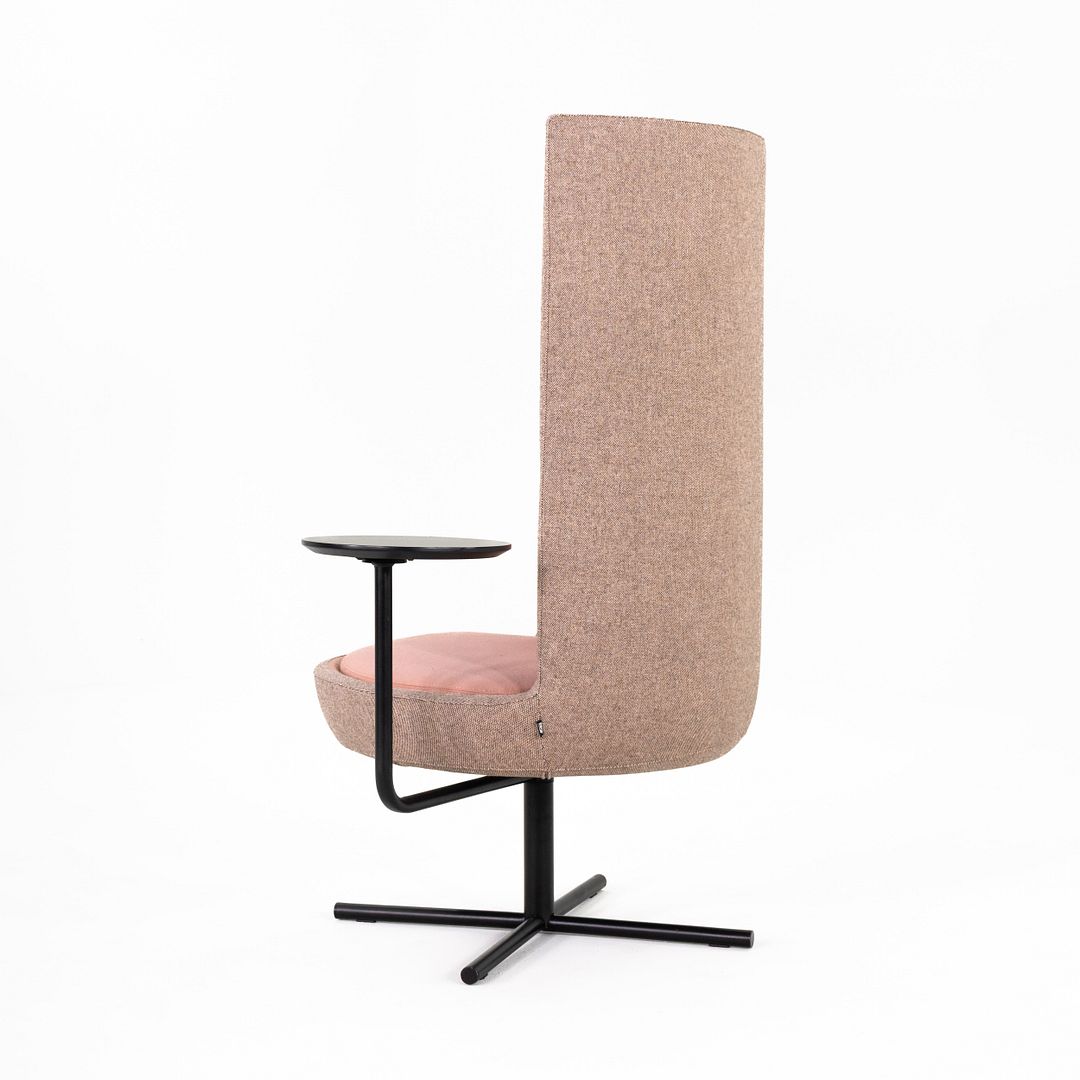 Round Private Lounge Chair