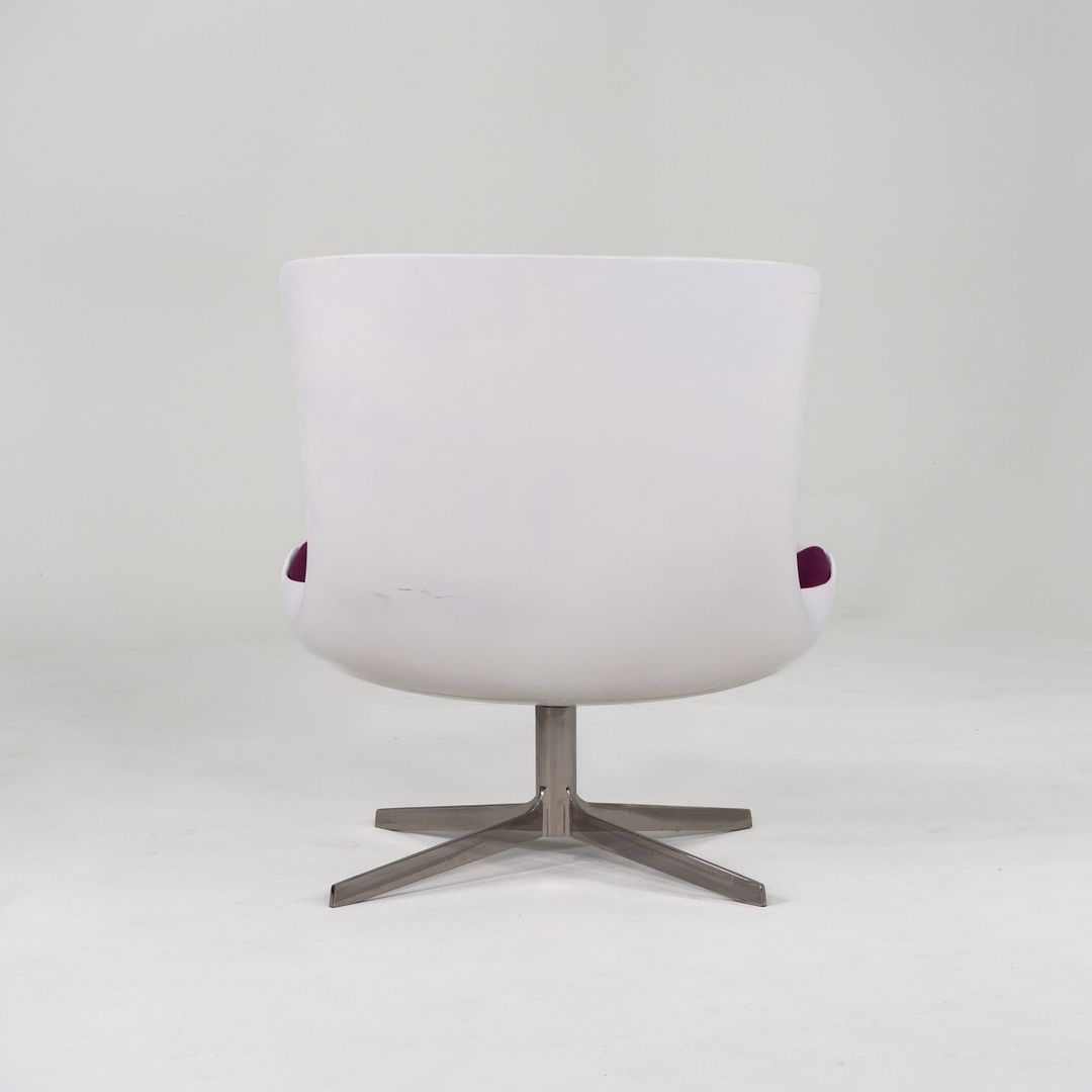 Vika Swivel Lounge Chair