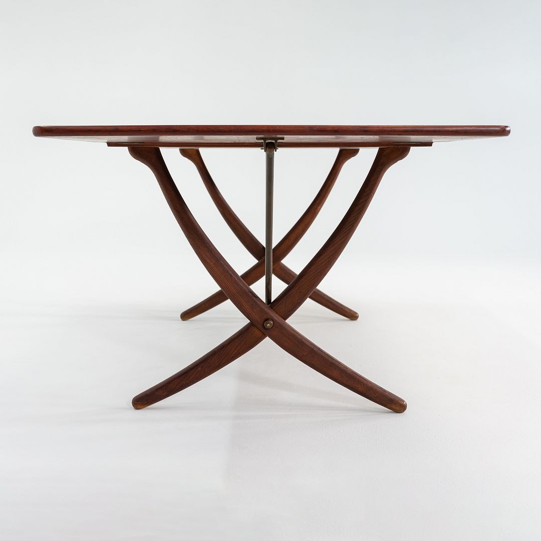 AT-304 Dining Table