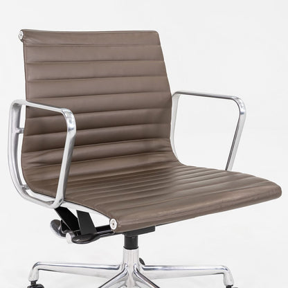 Aluminum Group Management Desk Chair, Model EA335
