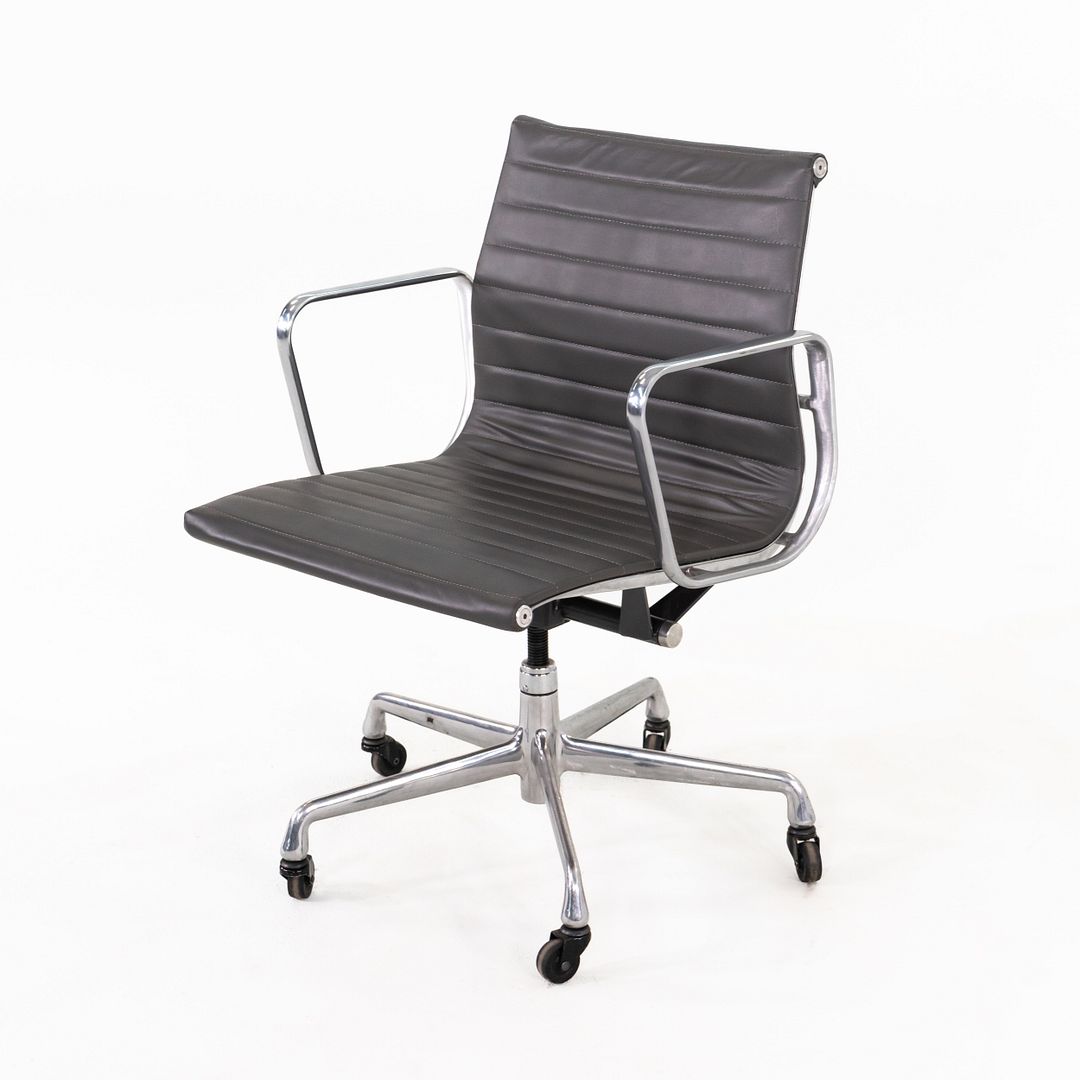 Aluminum Group Management Desk Chair, Model EA335