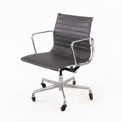 Aluminum Group Management Desk Chair, Model EA335