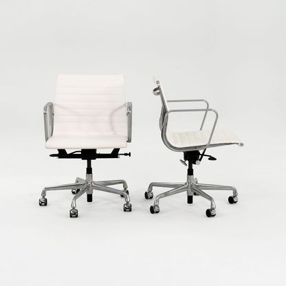 Aluminum Group Management Desk Chair, Model EA335