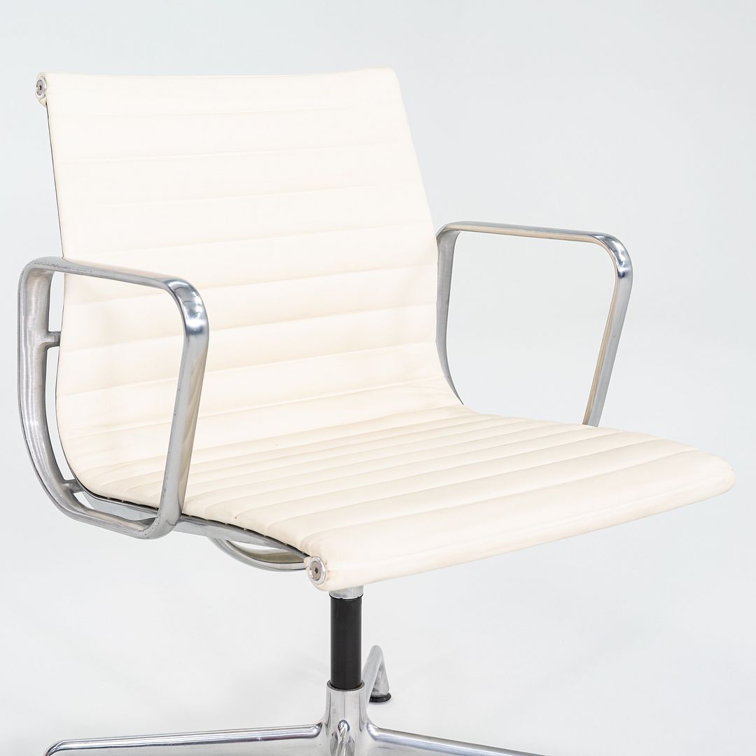 Eames Aluminum Group Management Desk Chair