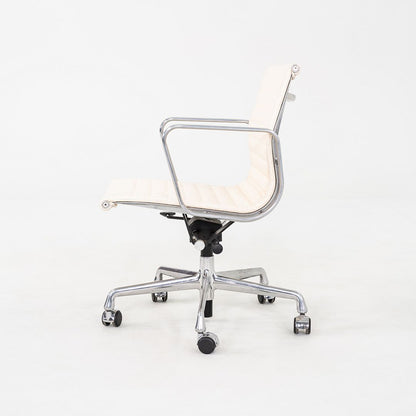 Aluminum Group Management Desk Chair, Model EA335