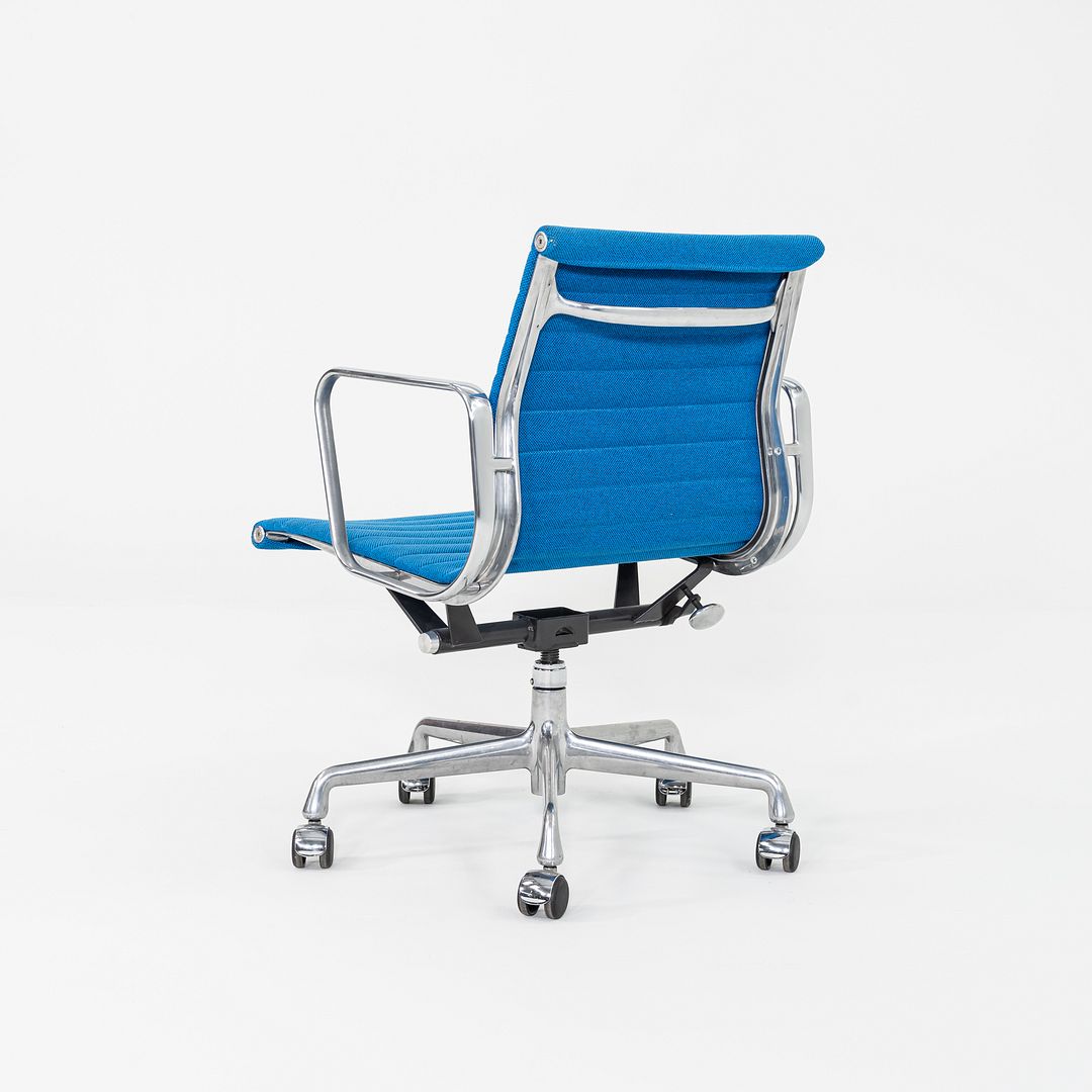 Eames Aluminum Group Management Chair