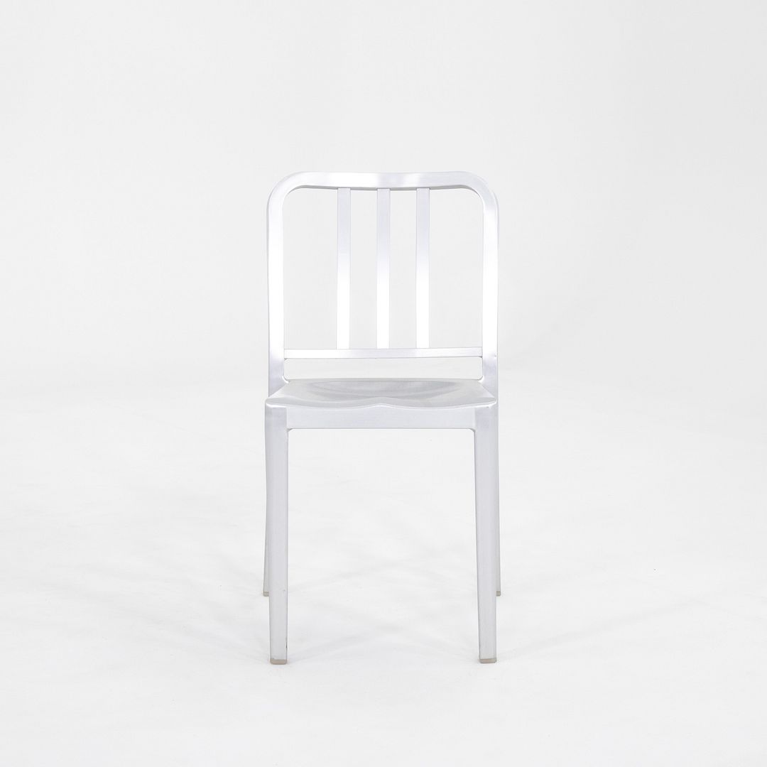 1006 Heritage Stacking Chair