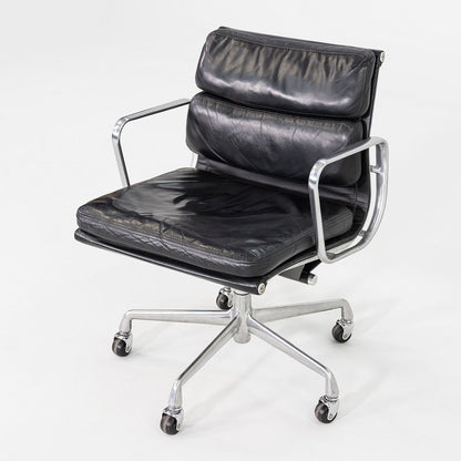 Soft Pad Management Chair, EA435