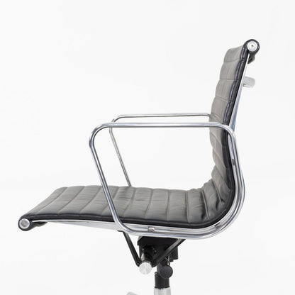 Aluminum Group Management Desk Chair, EA335