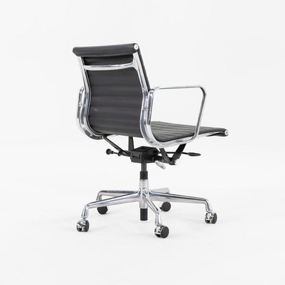 Aluminum Group Management Desk Chair, EA335