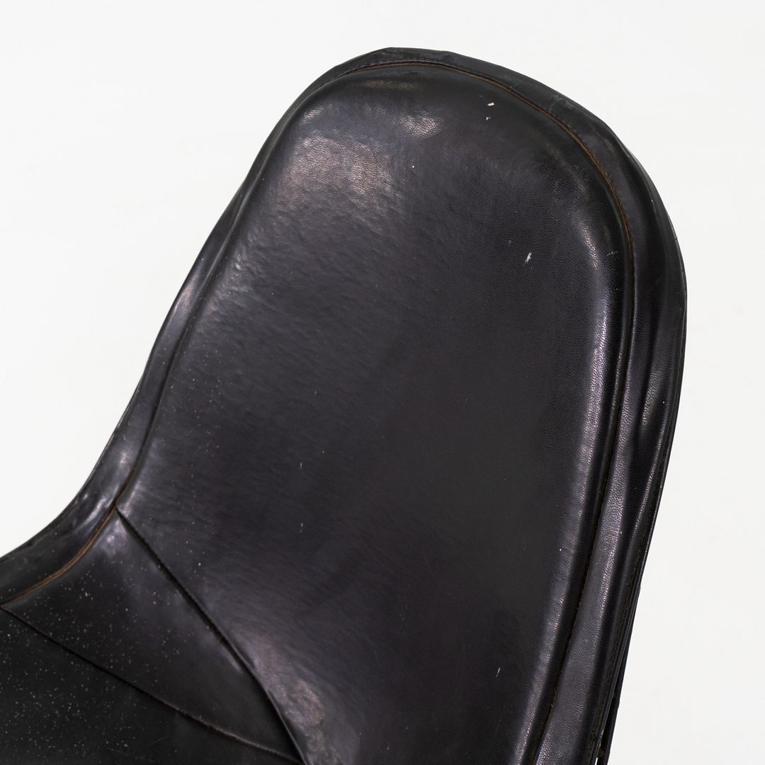DKX-1 Chair