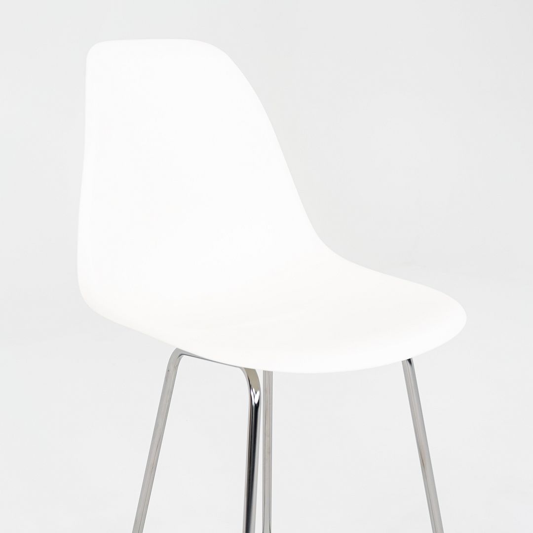 Eames Plastic Counter Stool