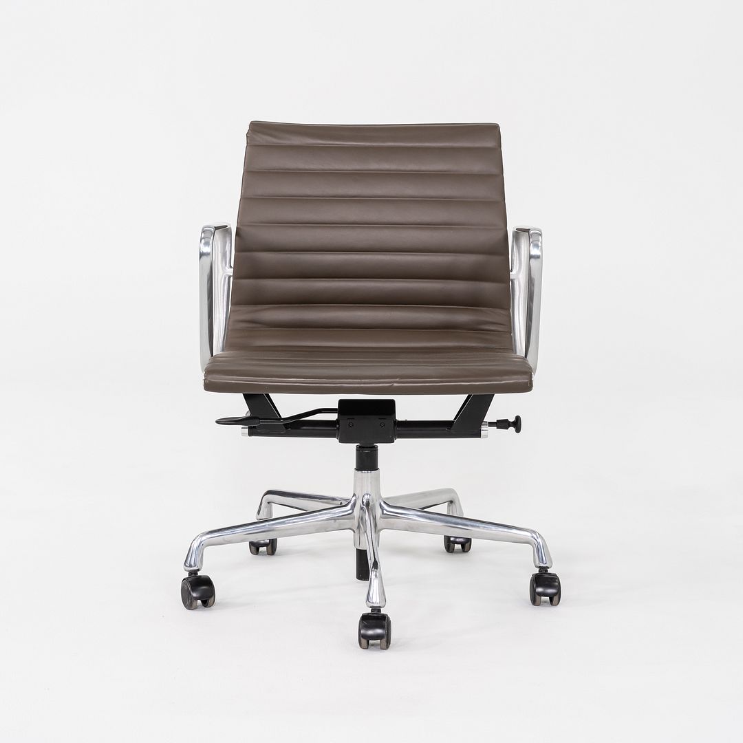 Aluminum Group Management Desk Chair, Model EA335