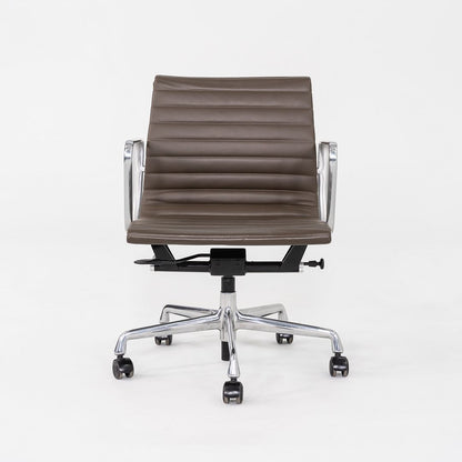 Aluminum Group Management Desk Chair, Model EA335