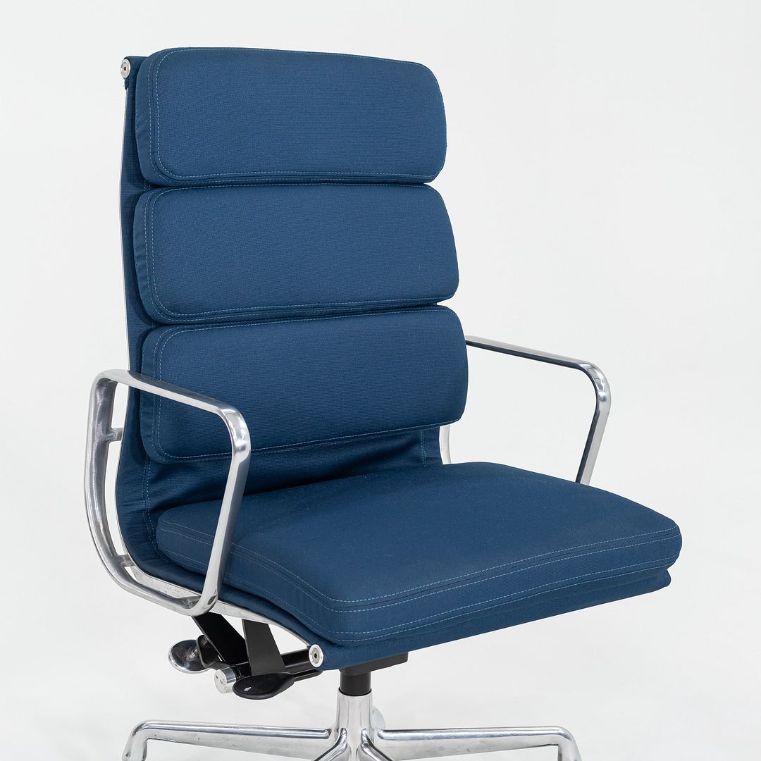 Soft Pad Executive Chair, Model EA437