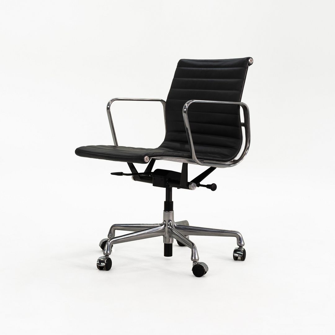 Aluminum Group Management Desk Chair, Model EA335