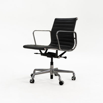 Aluminum Group Management Desk Chair, Model EA335