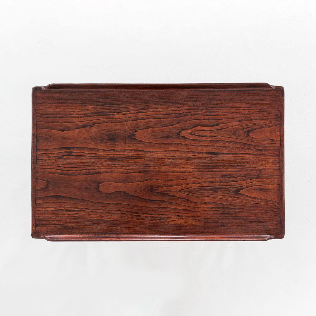 T9 Side Table