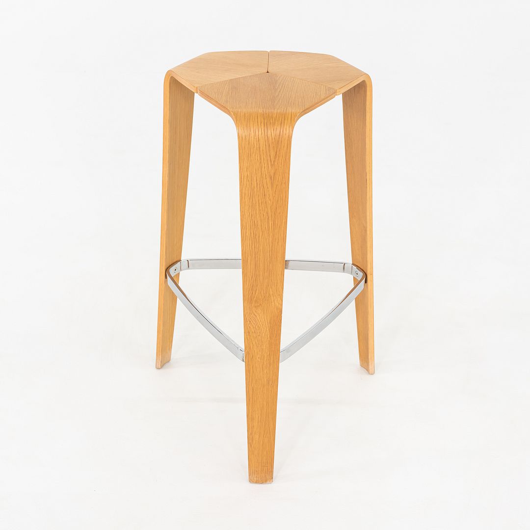 Tre Bar Stool