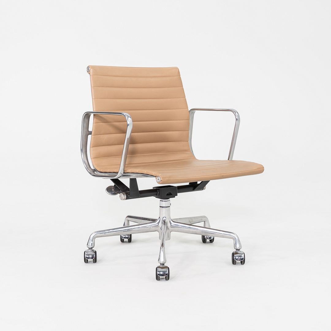 Aluminum Group Management Desk Chair, Model EA335