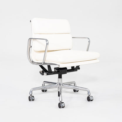 Soft Pad Management Chair, EA435