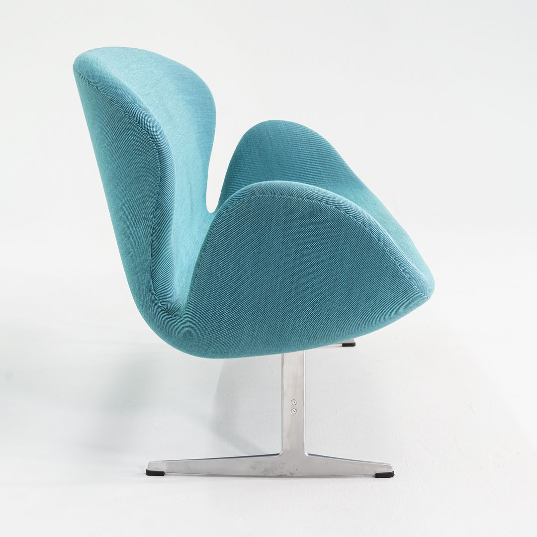 Swan Sofa