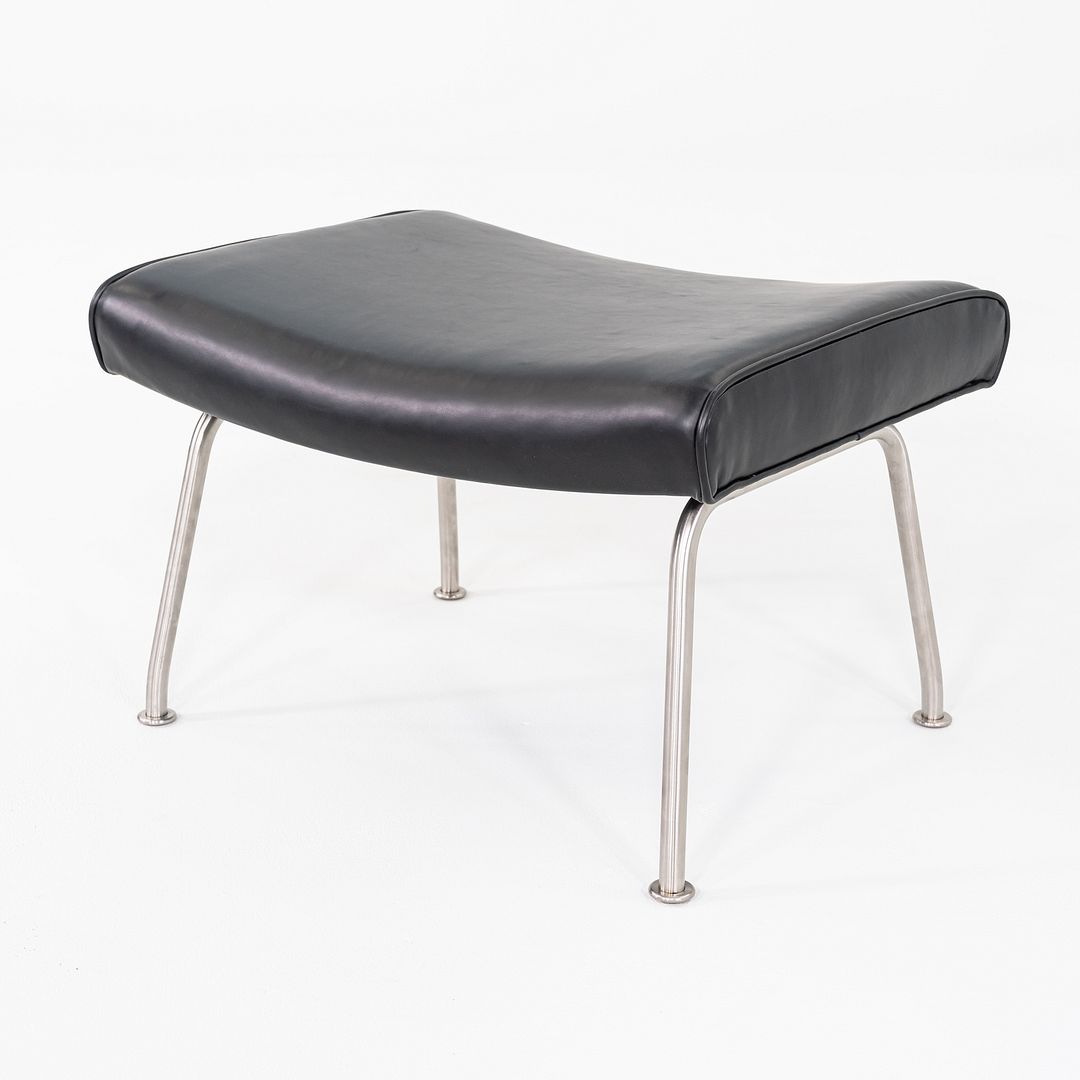 CH446 Footstool