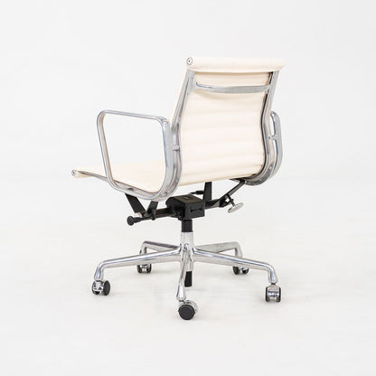 Aluminum Group Management Desk Chair, Model EA335