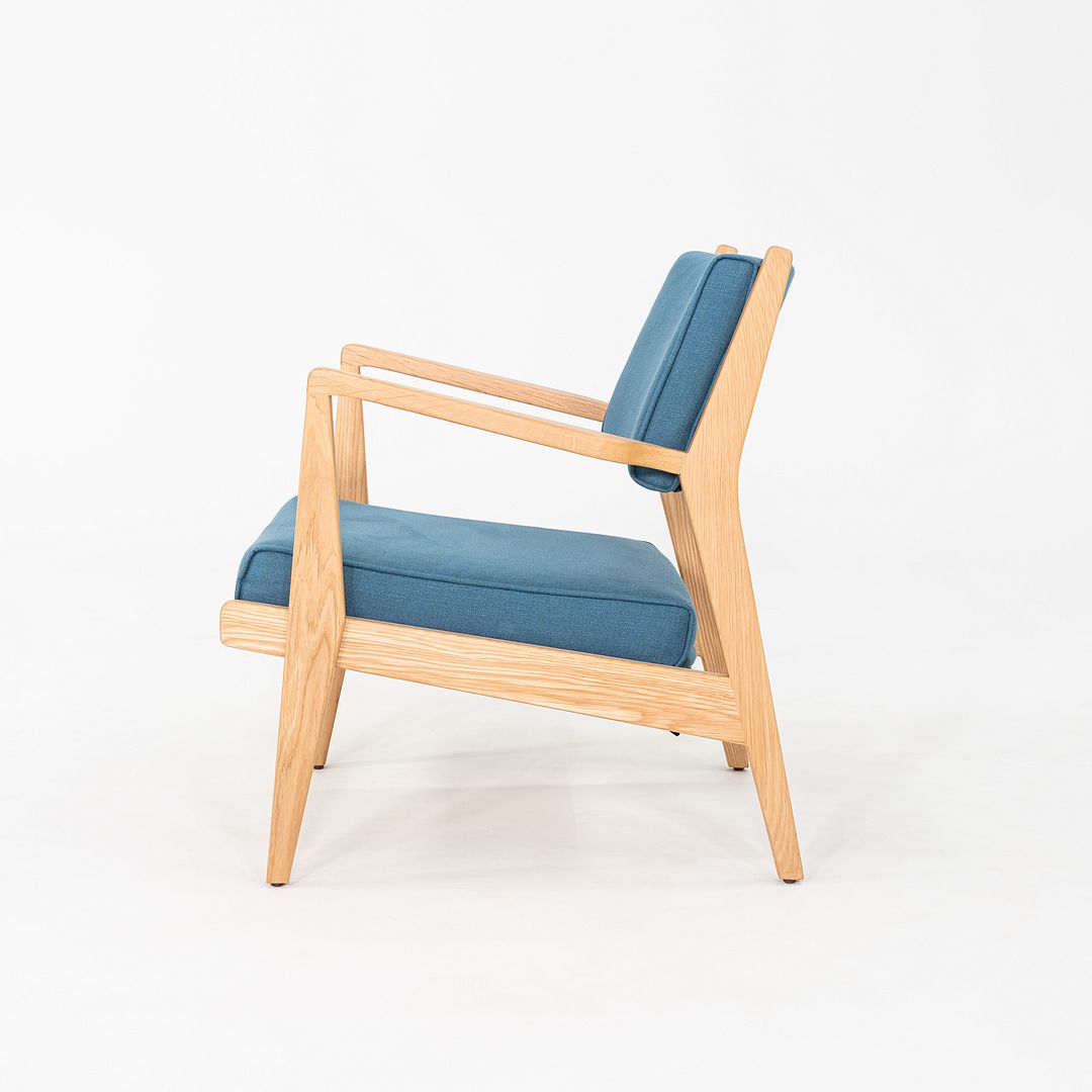 U-430 Lounge Chair