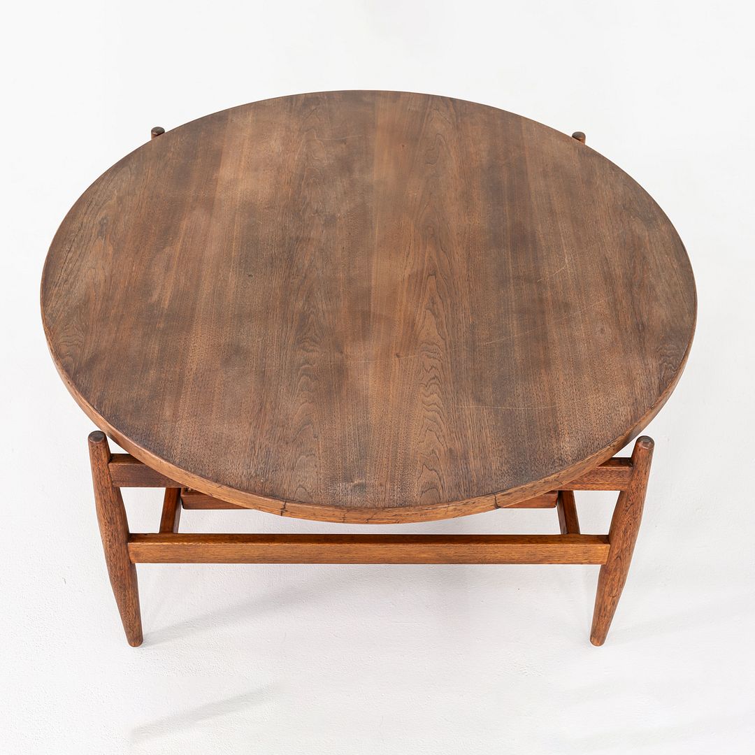 Round Coffee Table, Model T300