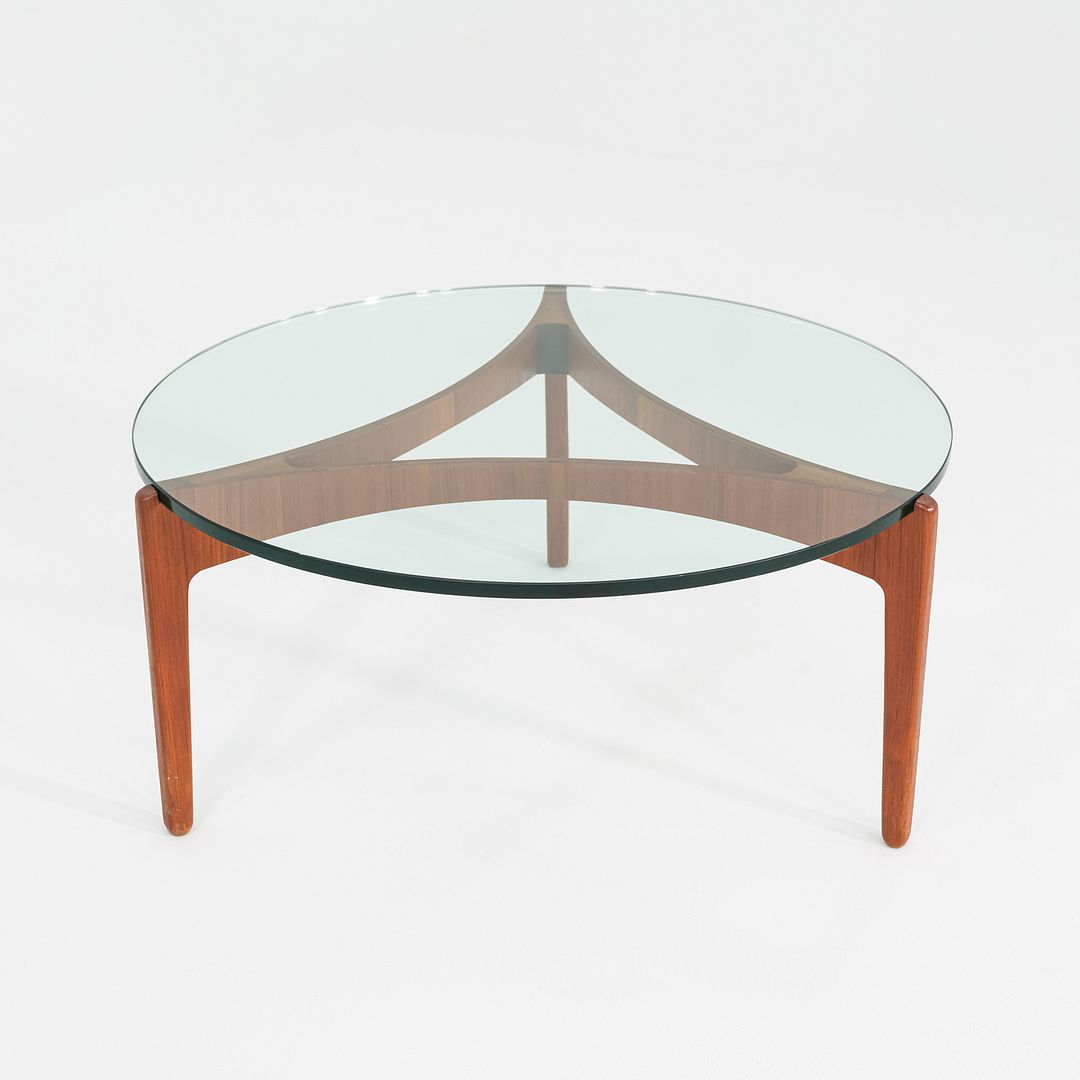 Model #104 Round Coffee Table