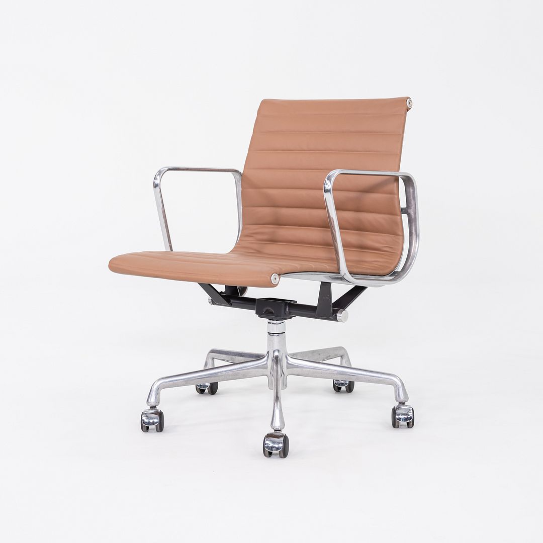 Aluminum Group Management Chair, Model EA335
