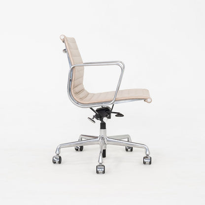 Aluminum Group Management Desk Chair, Model EA335