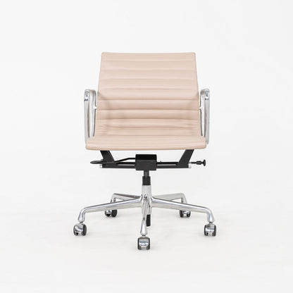 Aluminum Group Management Desk Chair, Model EA335
