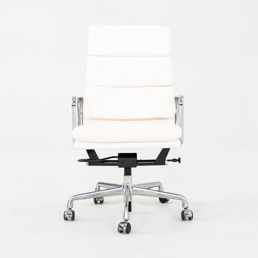 Soft Pad Executive Chair, Model EA437