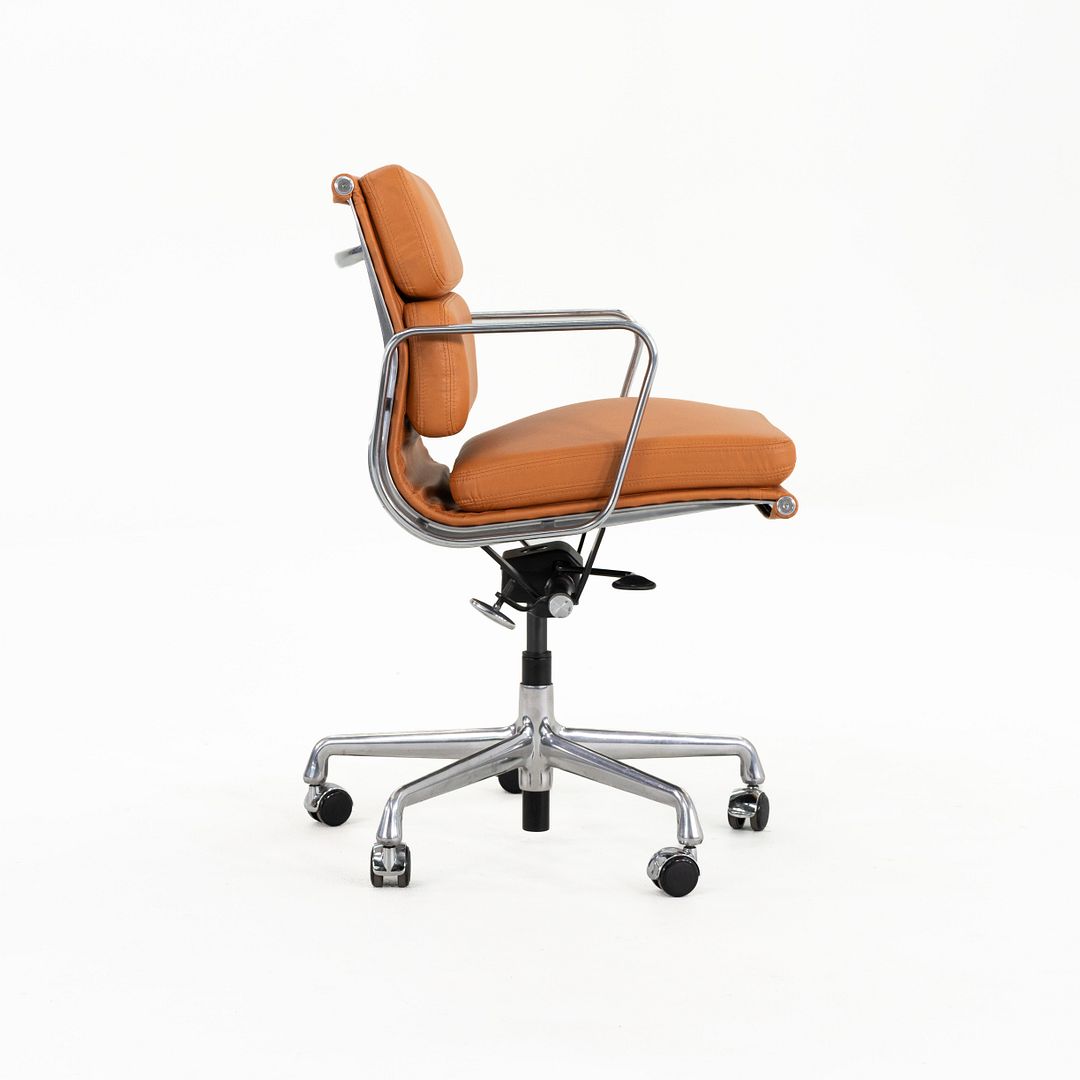 Eames Soft Pad Management Desk Chair, EA435