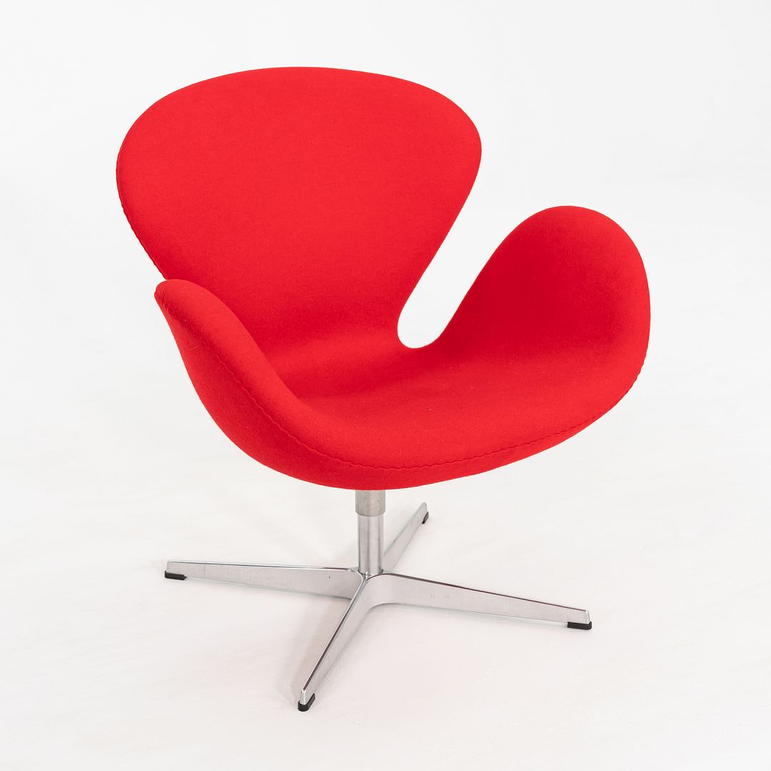 Swan Chair, Model 3320