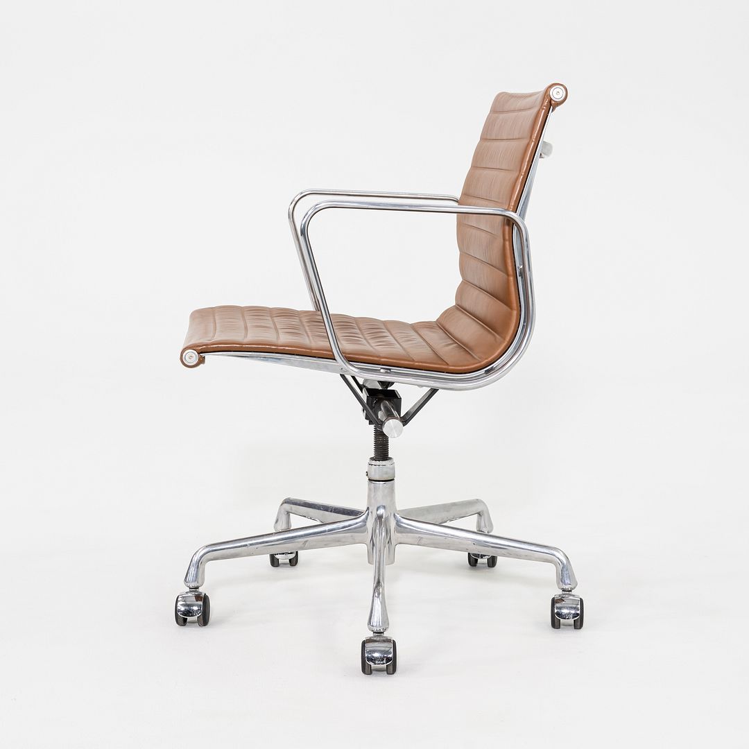 Aluminum Group Management Desk Chair, Model EA335