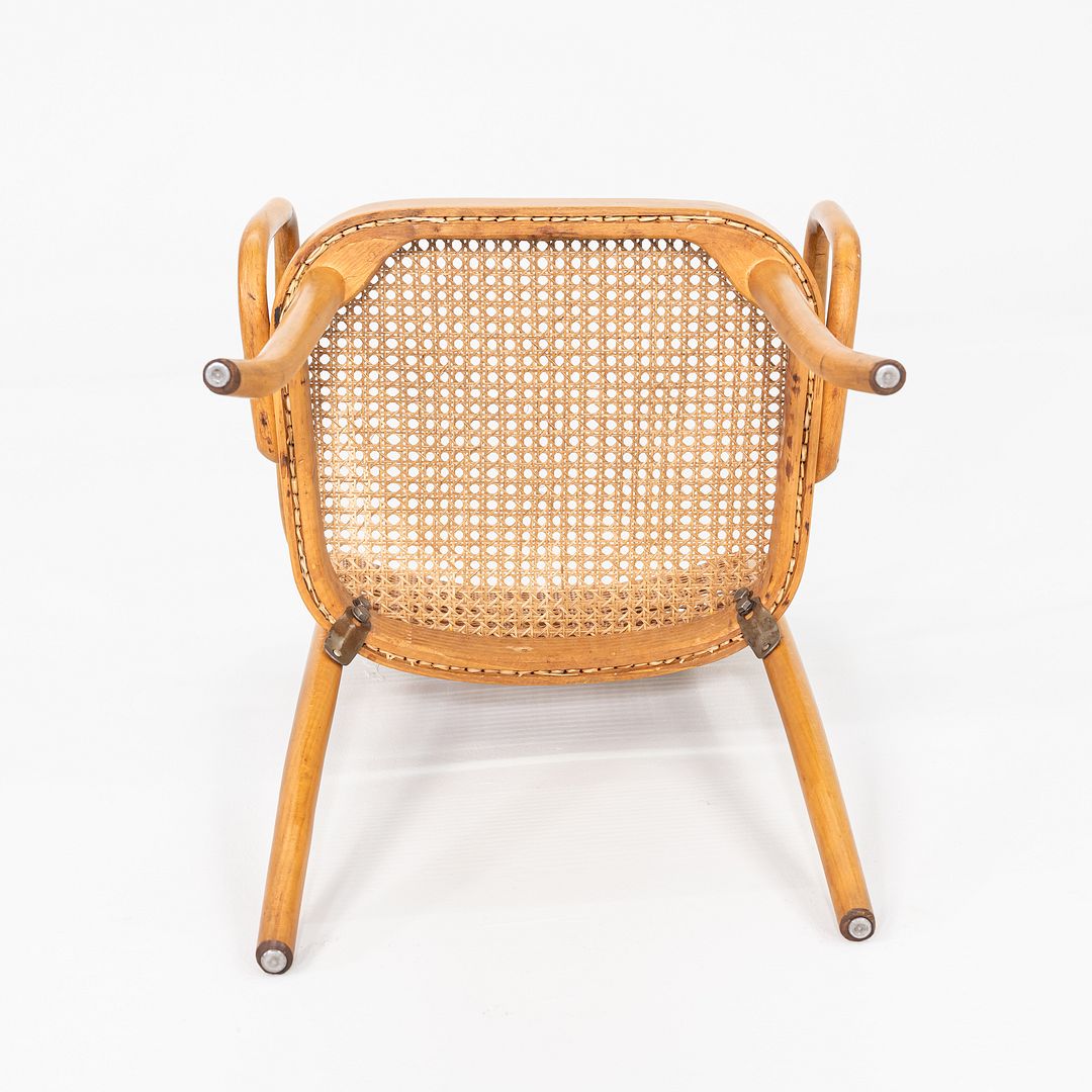 Model 811 Prague Chair