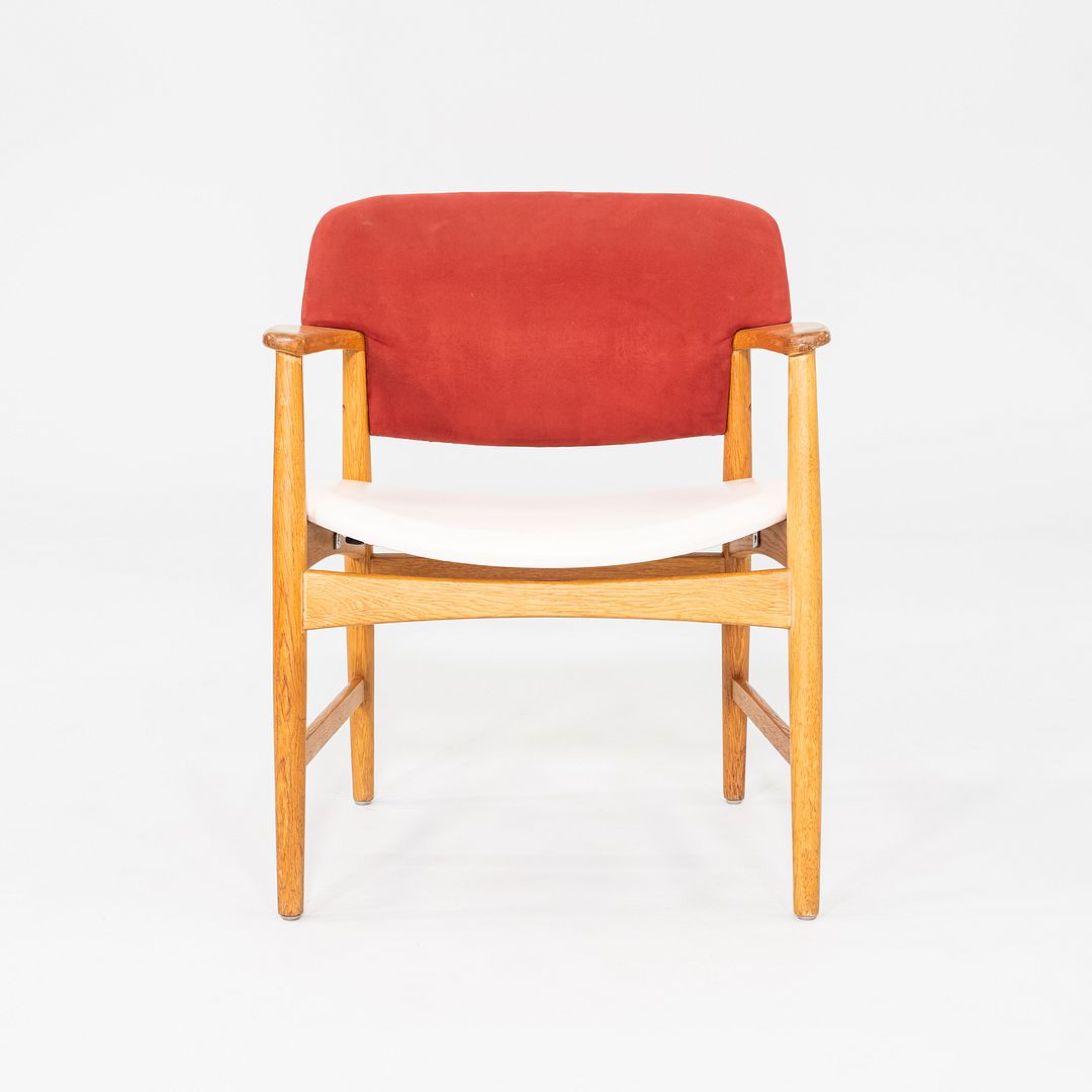 4205 Dining Arm Chair
