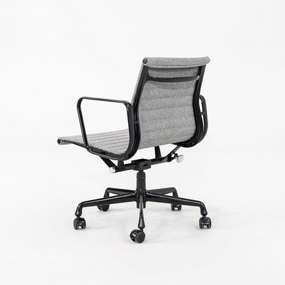 Aluminum Group Management Desk Chair, EA335