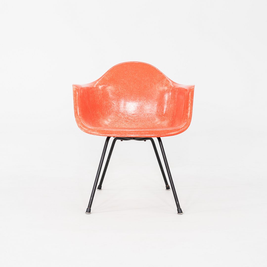 MAX Armchair