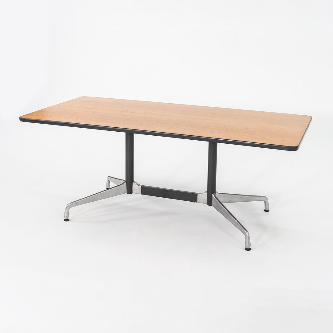 Segmented Conference Table, Model ET143