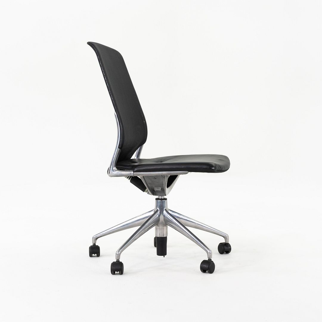 Armless Meda Desk Chair