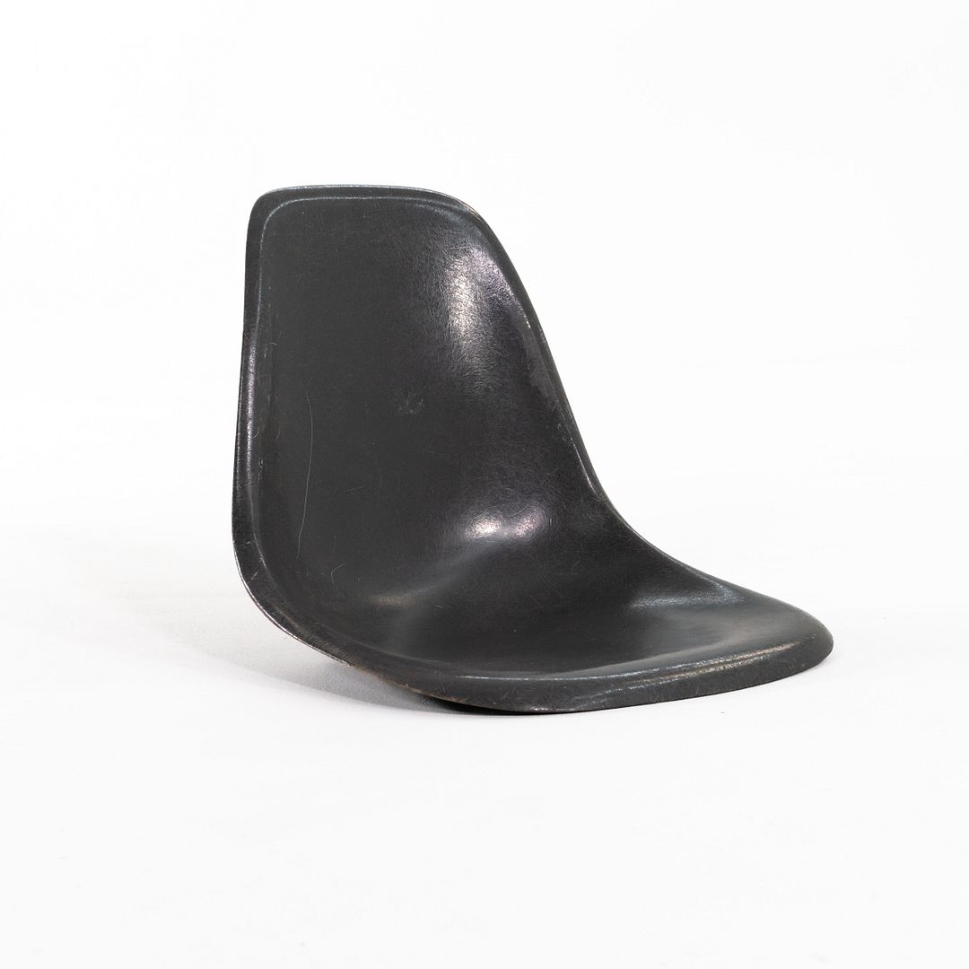Eames Fiberglass Shell