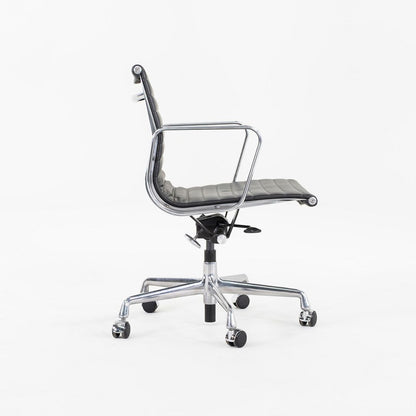 Aluminum Group Management Desk Chair, EA335